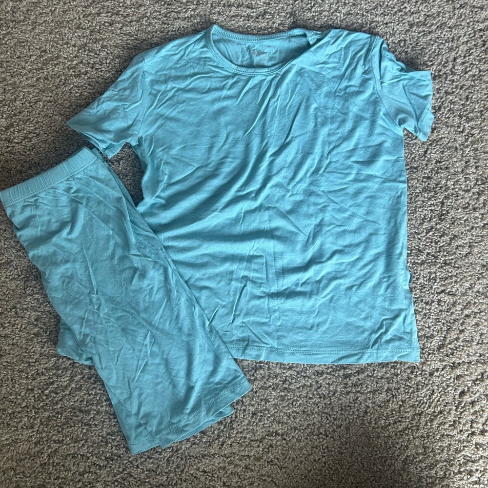 Kyte baby shorty PJs - size 7